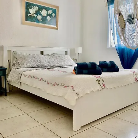 Apartment En Primera Linea De Playa, Centrico, Tranquilo