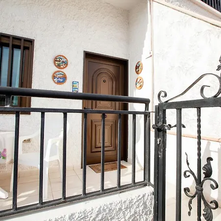 Apartament En Primera Linea De Playa, Centrico, Tranquilo Playa de las Americas (Tenerife)